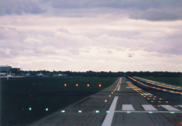 Frank Bauer - Flughafen Düsseldorf Startbahn